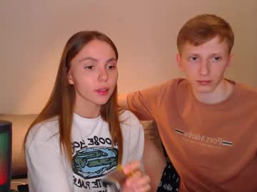 couple
        julsweet cam image #4572368