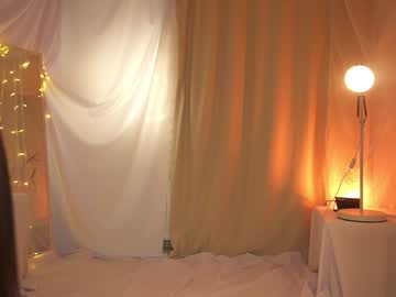 girl
        sunny_maria cam image #6483944
