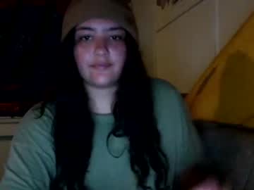 girl
        guccimycucci cam image #1113694
