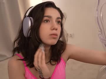 girl
        mystica_ cam image #6630206