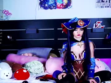 girl
        madnessalise cam image #2360737