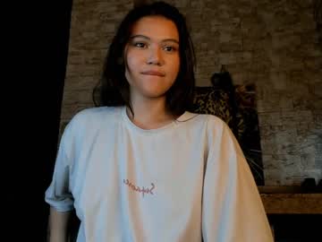 girl
        misu_tira cam image #1361043