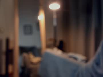 girl
        evamatthews cam image #5813450