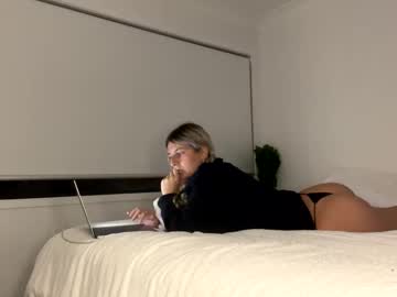 girl
        maisybxox cam image #5919734