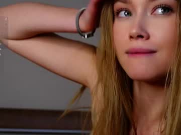 girl
        lipswithsweetonthem cam image #6566072
