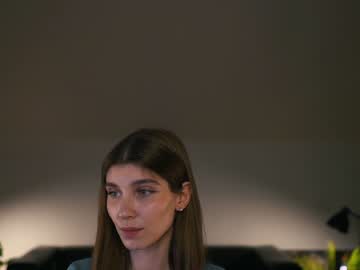 girl
        rich_roxy cam image #3406151