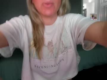girl
        texas_blonde cam image #980190