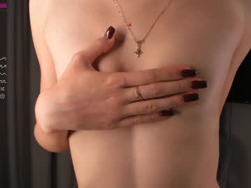 girl
        scarlettpaiges cam image #2745917