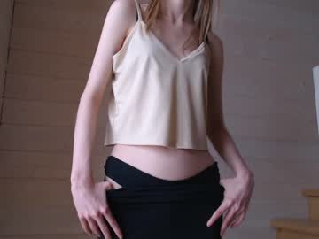 girl
        princess__aurora cam image #855825