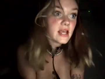 girl
        bbygirlcassidy cam image #3292153