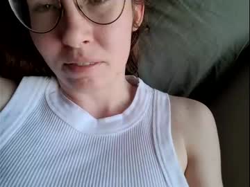 girl
        redheadpartygirl cam image #1989264