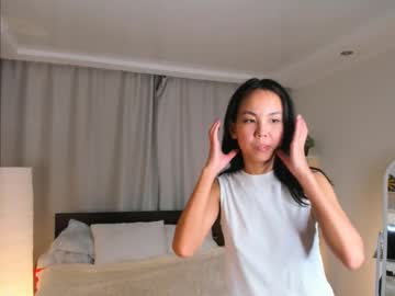 girl
        lornacutsforth cam image #6498059