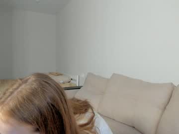 girl
        marywongs cam image #2336860