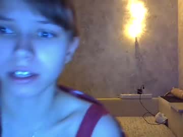 girl
        the_partisan cam image #3672059