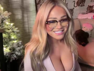 girl
        ari_02 cam image #3232027