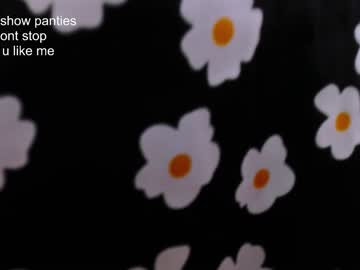 girl
        milablush cam image #217805