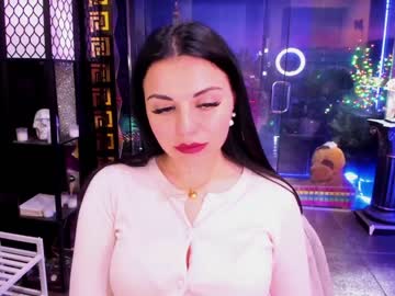 girl
        alma_pearl cam image #4051031