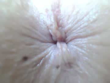 girl
        courtney_luv cam image #1454411