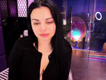 girl
        alma_pearl cam image #6371946