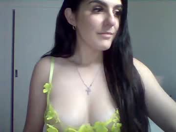 girl
        ariachasee cam image #935862