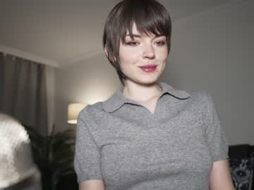 girl
        auddicted cam image #3152308