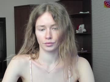 girl
        oksanafedorova cam image #4404890