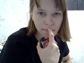 girl
        the_partisan cam image #3757446