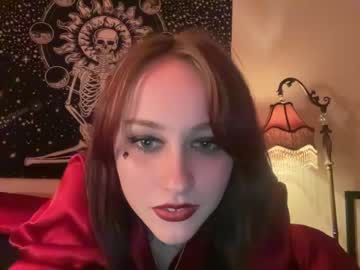 girl
        7uckyjinx cam image #3798048