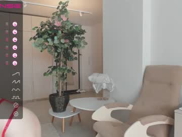 girl
        oki_dokie cam image #2018097