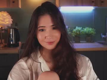 girl
        raphadelini cam image #6027948