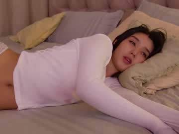 girl
        sarasuo cam image #5596965
