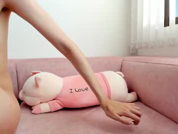 girl
        evelin_gh1 cam image #4097488