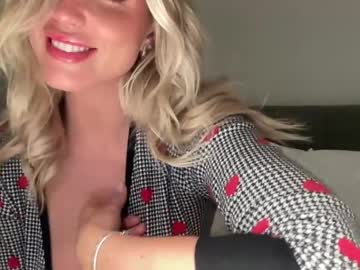 girl
        iiivy_ cam image #5206409