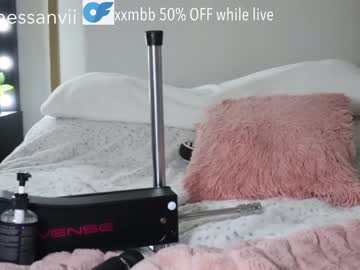 girl
        xvno cam image #3023264