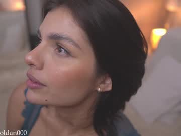 girl
        laura_roldan cam image #5418565