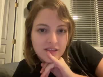 girl
        margot_moon cam image #4912422