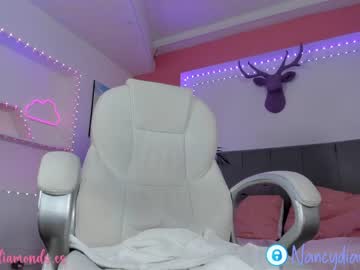 girl
        nancydiamonds cam image #2128528
