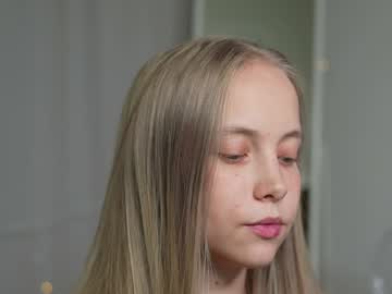 girl
        appr0ved cam image #5123817