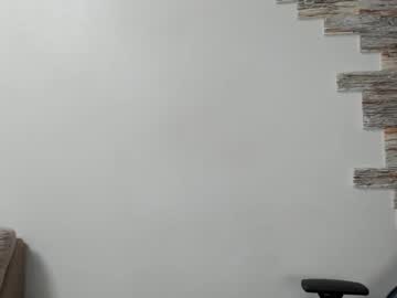 girl
        your_bunnygirl cam image #4915313