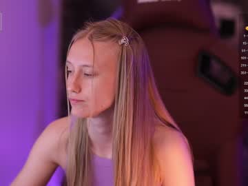 girl
        angeellina cam image #4112223
