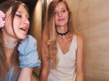 girl
        kali_the_goddess cam image #1476074