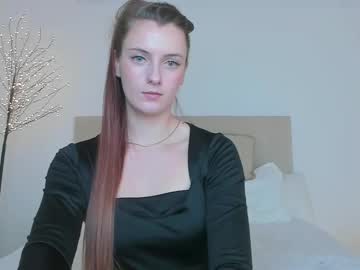 girl
        blush_flower cam image #5920757