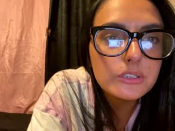 girl Cam Girls Masturbating With Dildos On Chaturbate with rayraybaebae