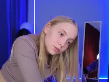 girl
        appr0ved cam image #1404421