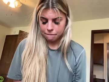girl
        cxbraj cam image #3700582