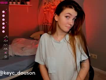girl
        keyc_douson cam image #438786