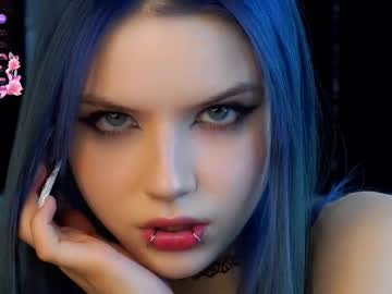 girl
        merciabawden cam image #6709706