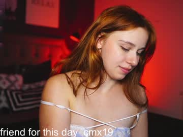 girl
        alice_russel cam image #4742417