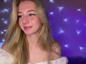 girl
        deardaria cam image #1483745