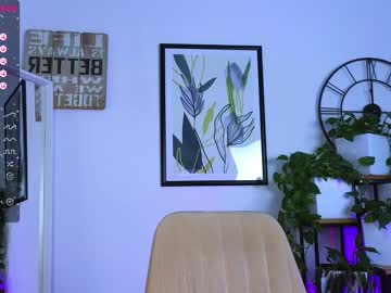 girl
        elizabeth__gray cam image #1956865